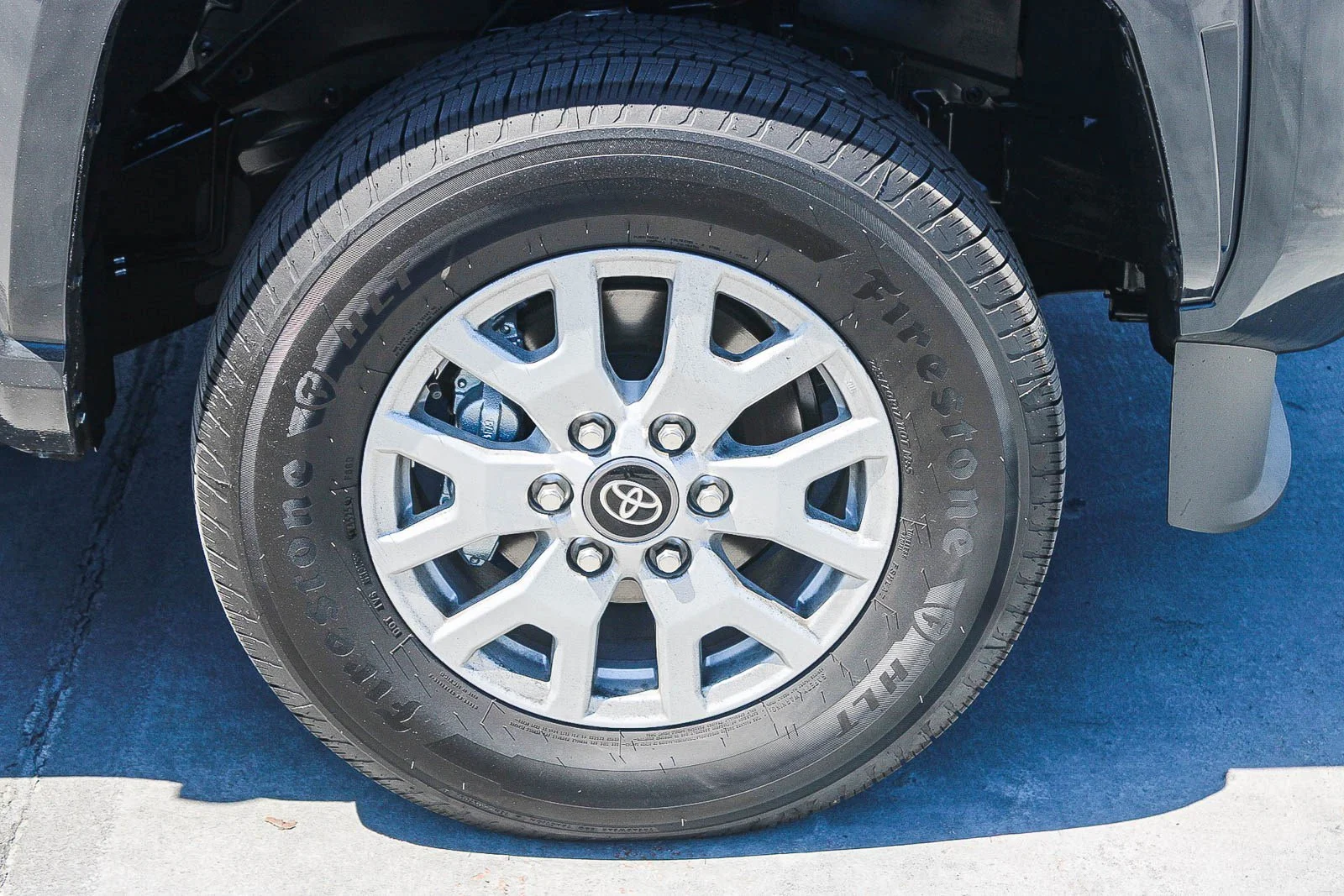 2026 Toyota Tacoma SR5 - Photo 10