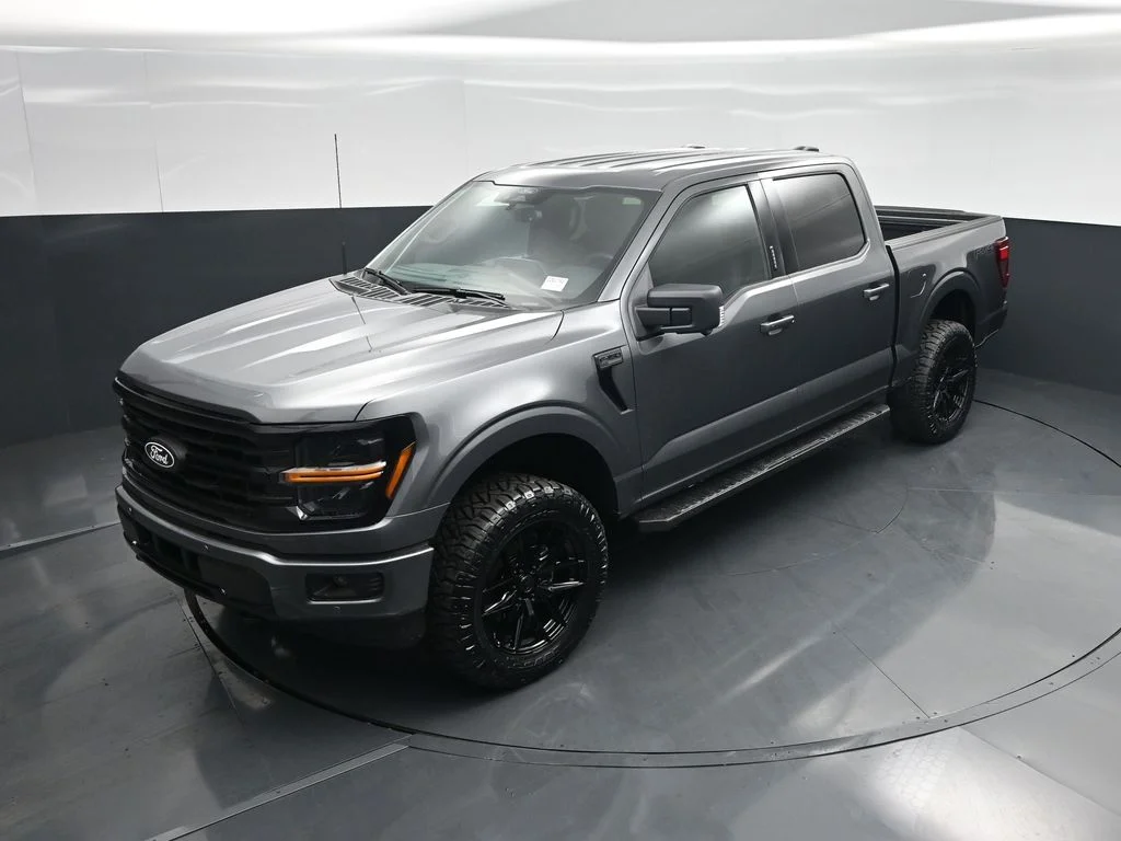 New 2026 Carbonized Gray Metallic Ford XLT image 33