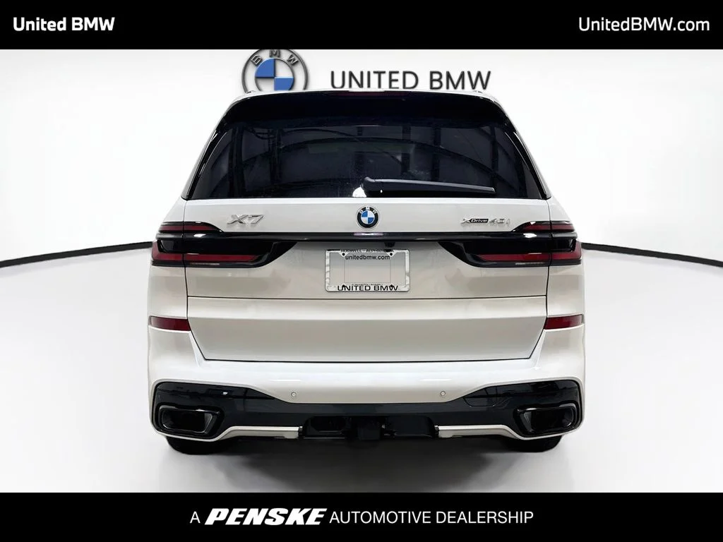 New 2027 Mineral White Metallic BMW xDrive40i image 6