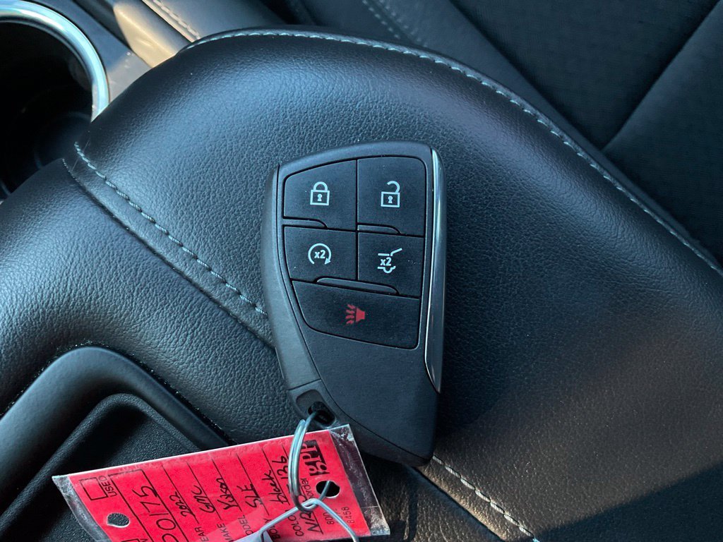Used 2022 Black GMC SLE image 28