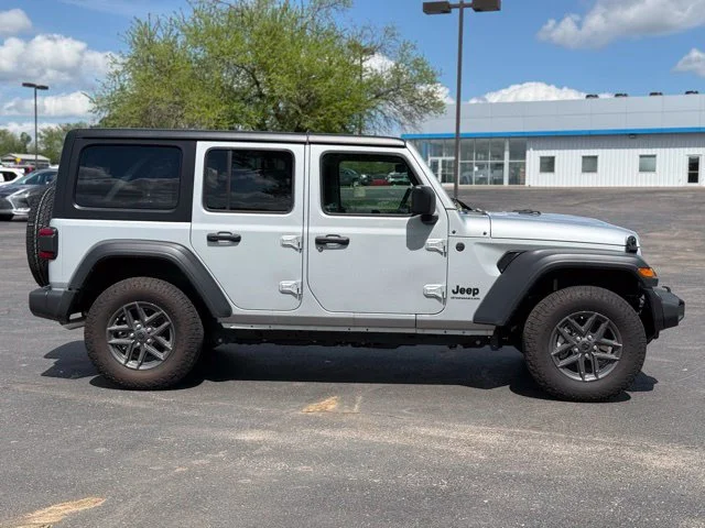 New 2024 Silver Zynith Clear-Coat Exterior Paint Jeep Sport S image 8