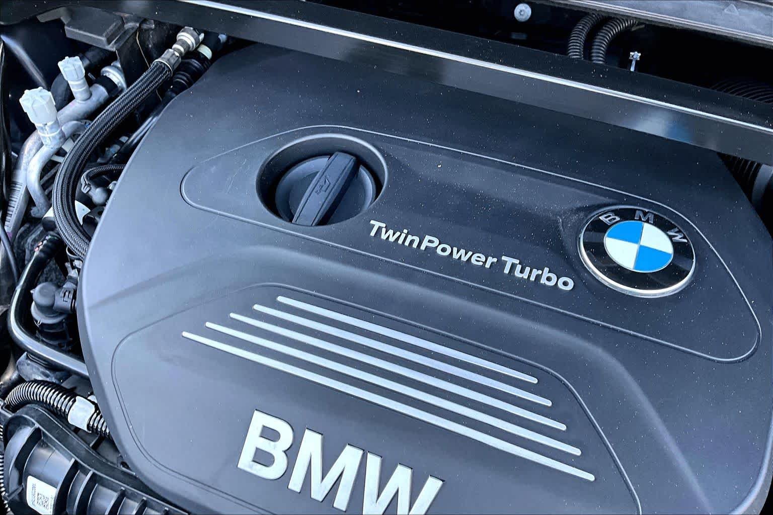 Used 2018 Black Sapphire Metallic BMW xDrive28i image 33