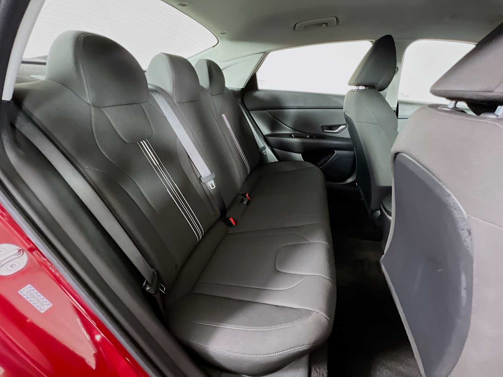 Used 2023 Ultimate Red Hyundai SEL image 27