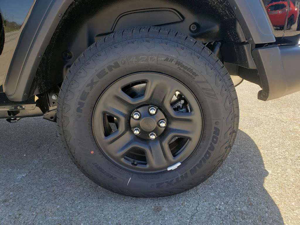 New 2026 Black Clear-Coat Exterior Paint Jeep Sport image 24