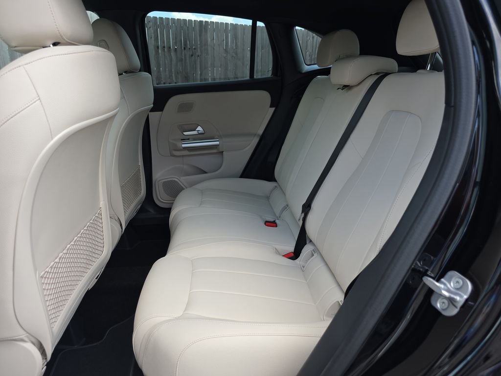 New 2026 Black Mercedes-Benz GLA 250 image 12