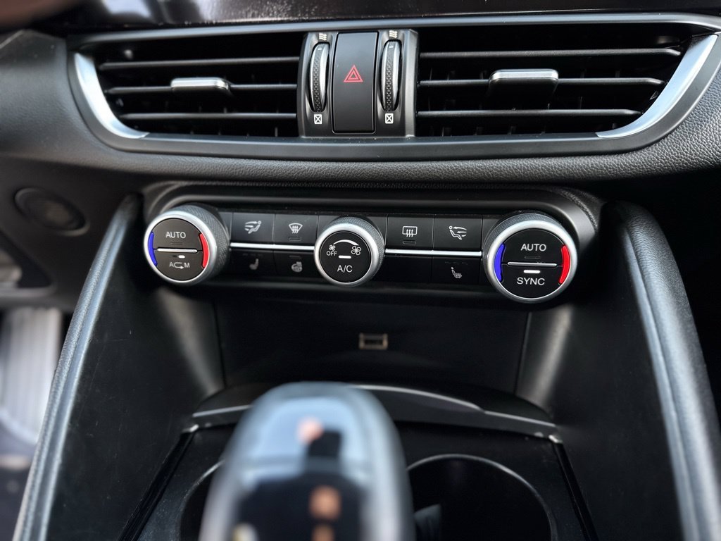 Used 2019 Black Alfa Romeo Ti Sport image 12
