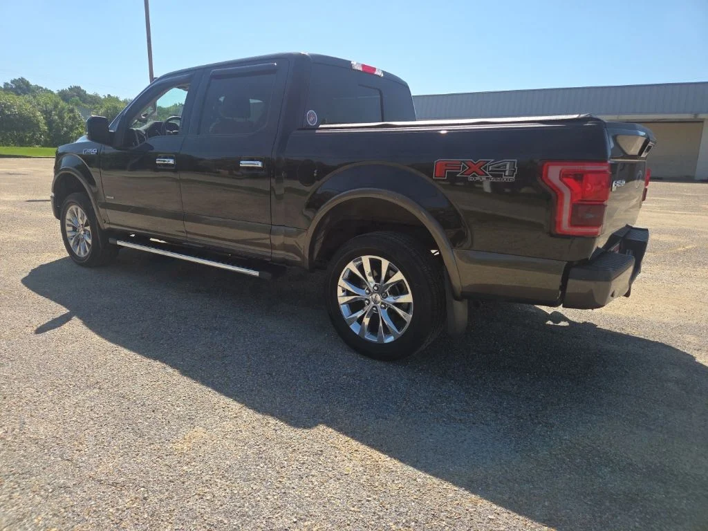 Used 2015 Black Ford Lariat image 10