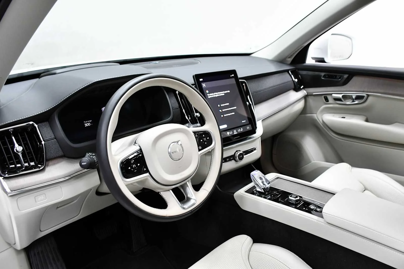 Used 2026 Crystal White Pearl Volvo Ultra image 13