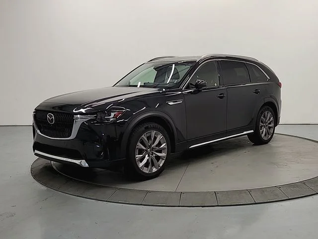 Used 2025 Black Mazda 3.3 Turbo Premium Plus image 4