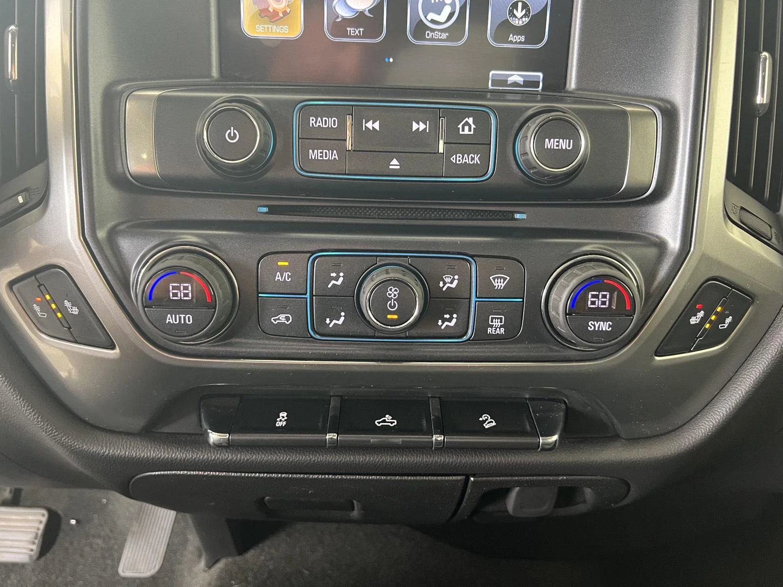 Used 2018 Black Chevrolet LT image 22