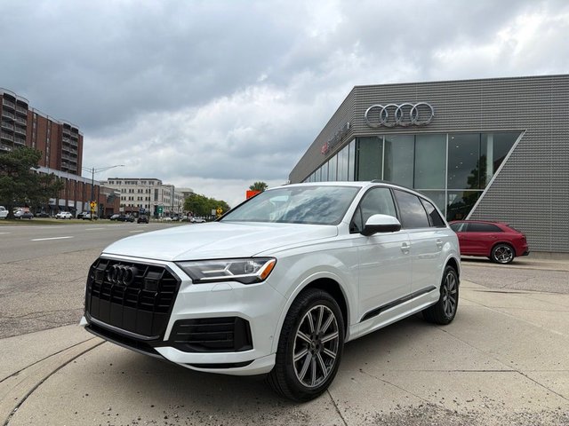 2023 Audi Q7 45 Premium Plus