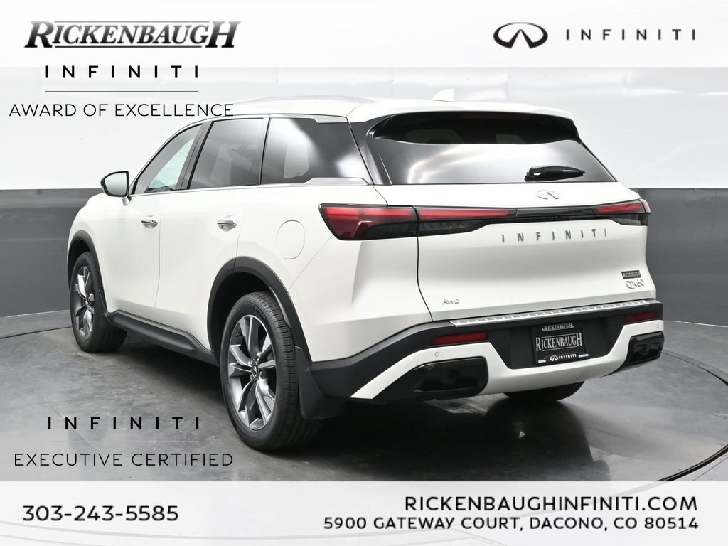 Certified Used 2023 White INFINITI LUXE image 5