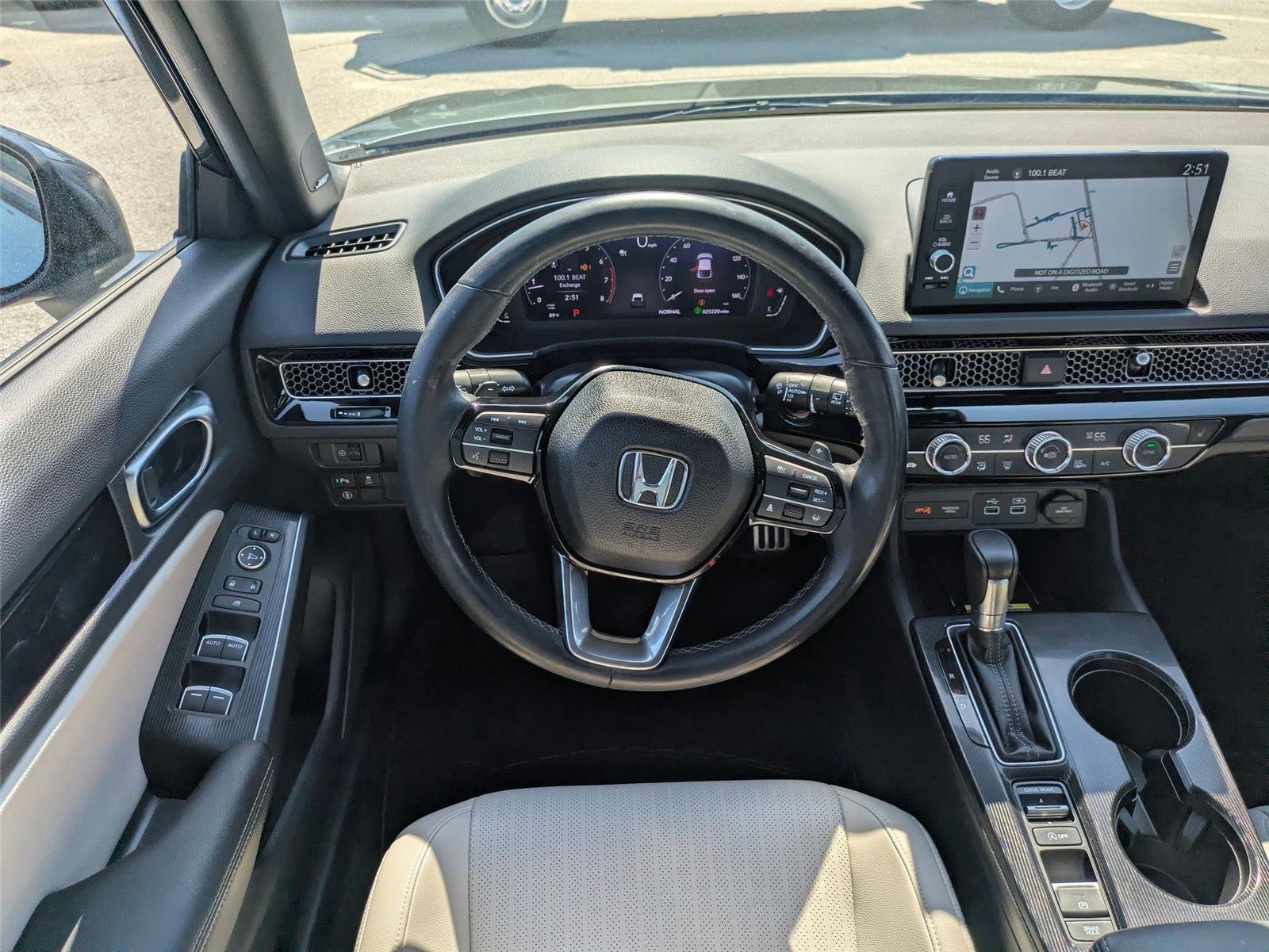 Used 2022 Meteorite Gray Metallic Honda Sport Touring image 29