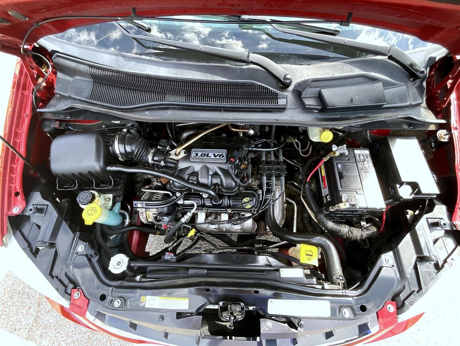 Used 2010 Red Chrysler Touring image 27