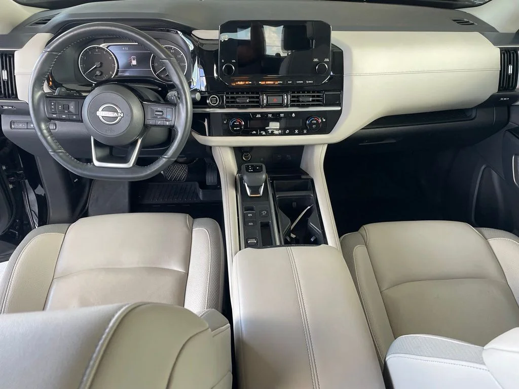 Used 2023 Black Nissan SL image 11