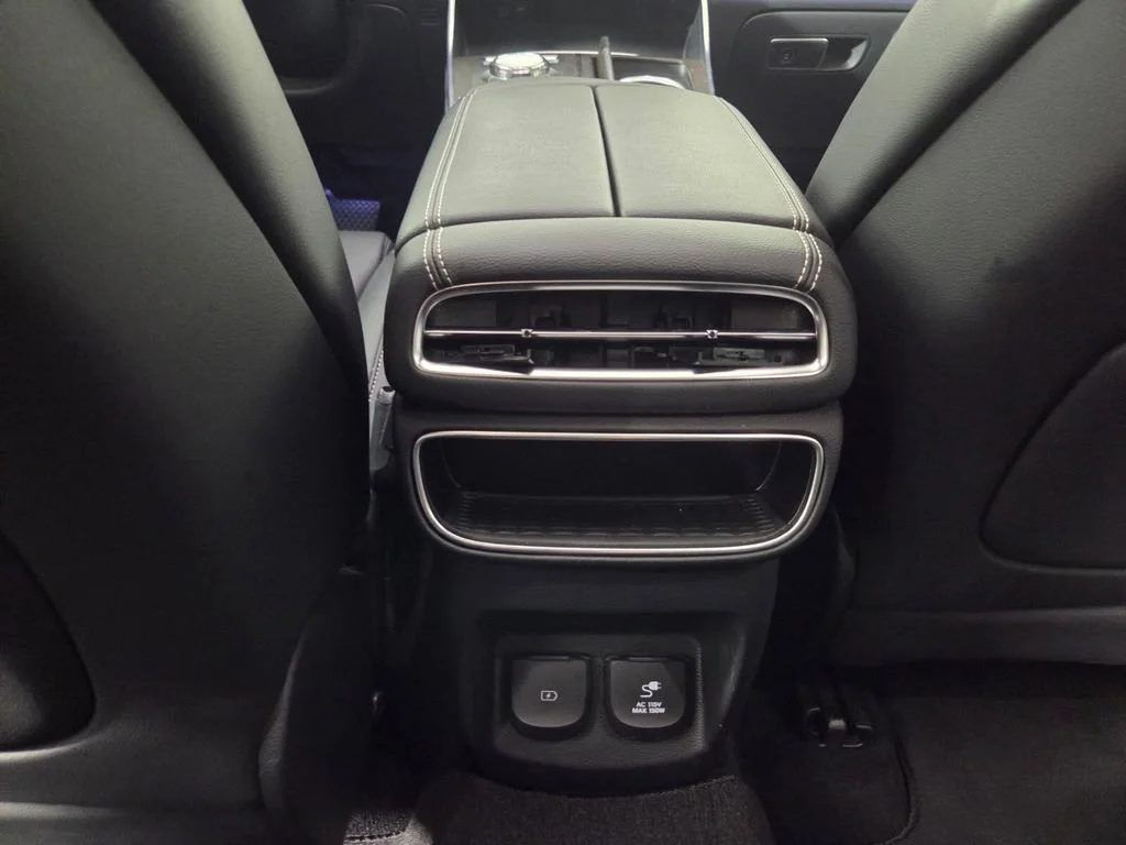 2024 GENESIS GV80 - Photo 26