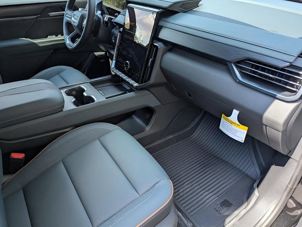 2026 GMC Acadia AT4 - Photo 17