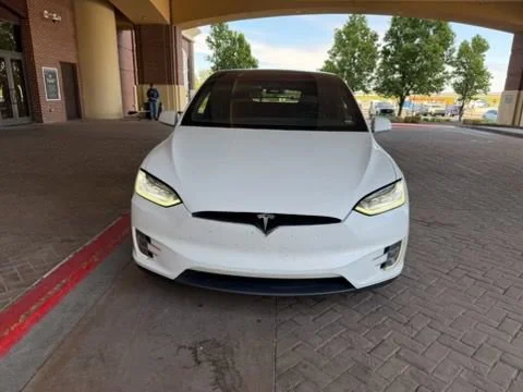 Used 2018 Tesla Model X 100D with VIN 5YJXCDE23JF122040 for sale in Paola, KS