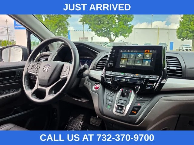Certified Used 2022 Lunar Silver Metallic Honda EX-L image 13