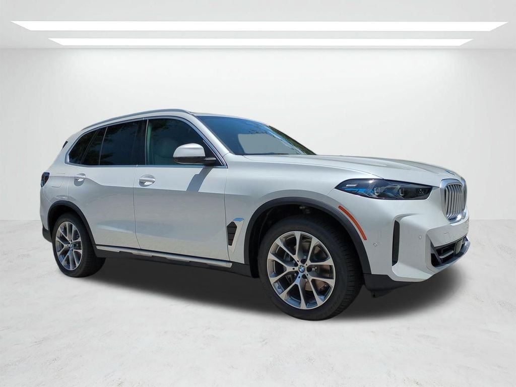 New 2026 White Metallic BMW xDrive40i image 2