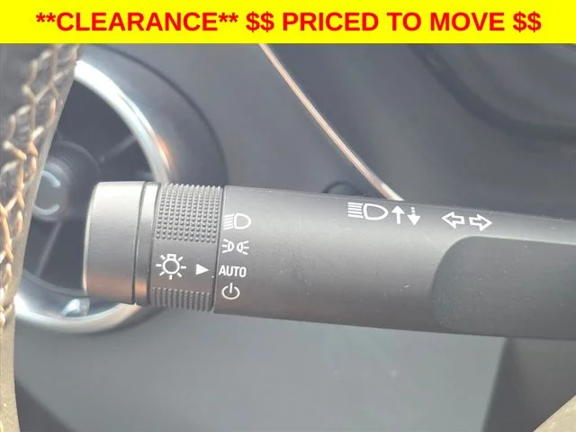 Used 2023 White Chevrolet 1LT image 24