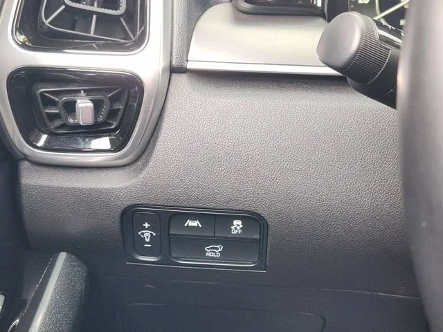 Used 2023  Kia SX image 22
