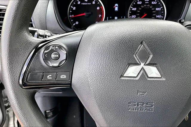 Used 2024 Silver Mitsubishi ES image 10