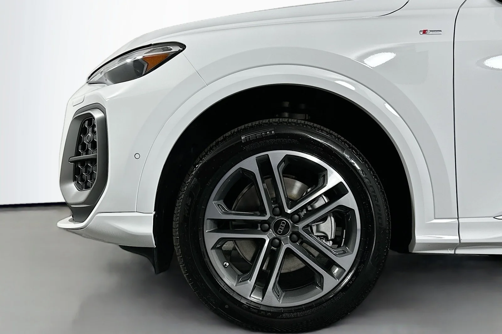 New 2026 Arkona White Audi Premium image 11