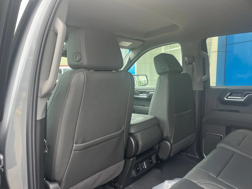 2026 GMC Sierra 1500 SLT - Photo 12