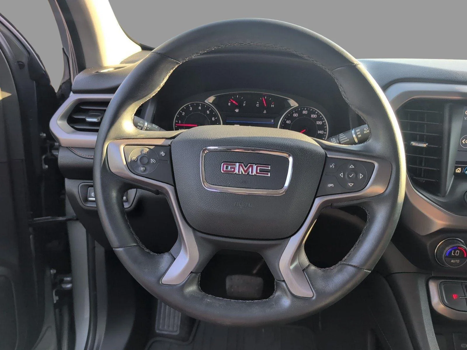 Used 2023 Sterling Metallic GMC AT4 image 28