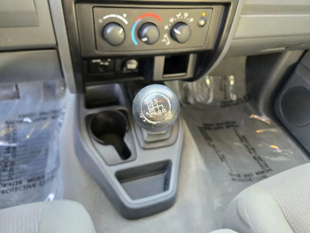 Used 2006 Patriot Blue Pear Dodge ST image 21