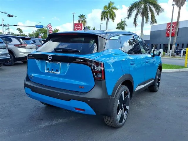 New 2026 Arctic Ice Blue Metallic / Super Black Two-tone Nissan SR image 7