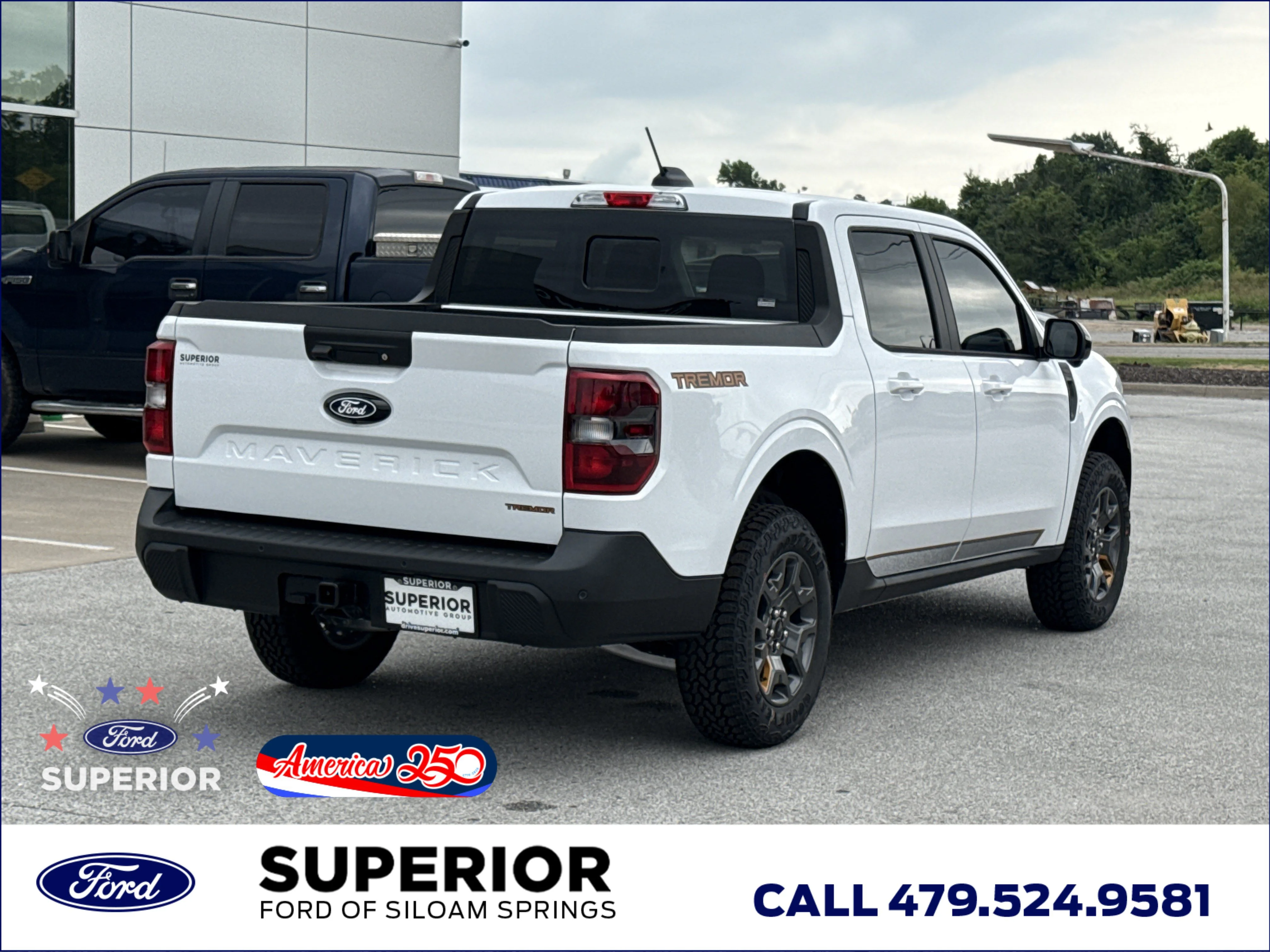 New 2026 Oxford White Ford Tremor AWD image 3