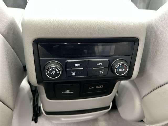 2021 GMC Acadia SLT - Photo 19
