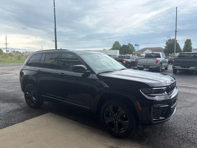 New 2027 Black Jeep Limited Reserve image 8