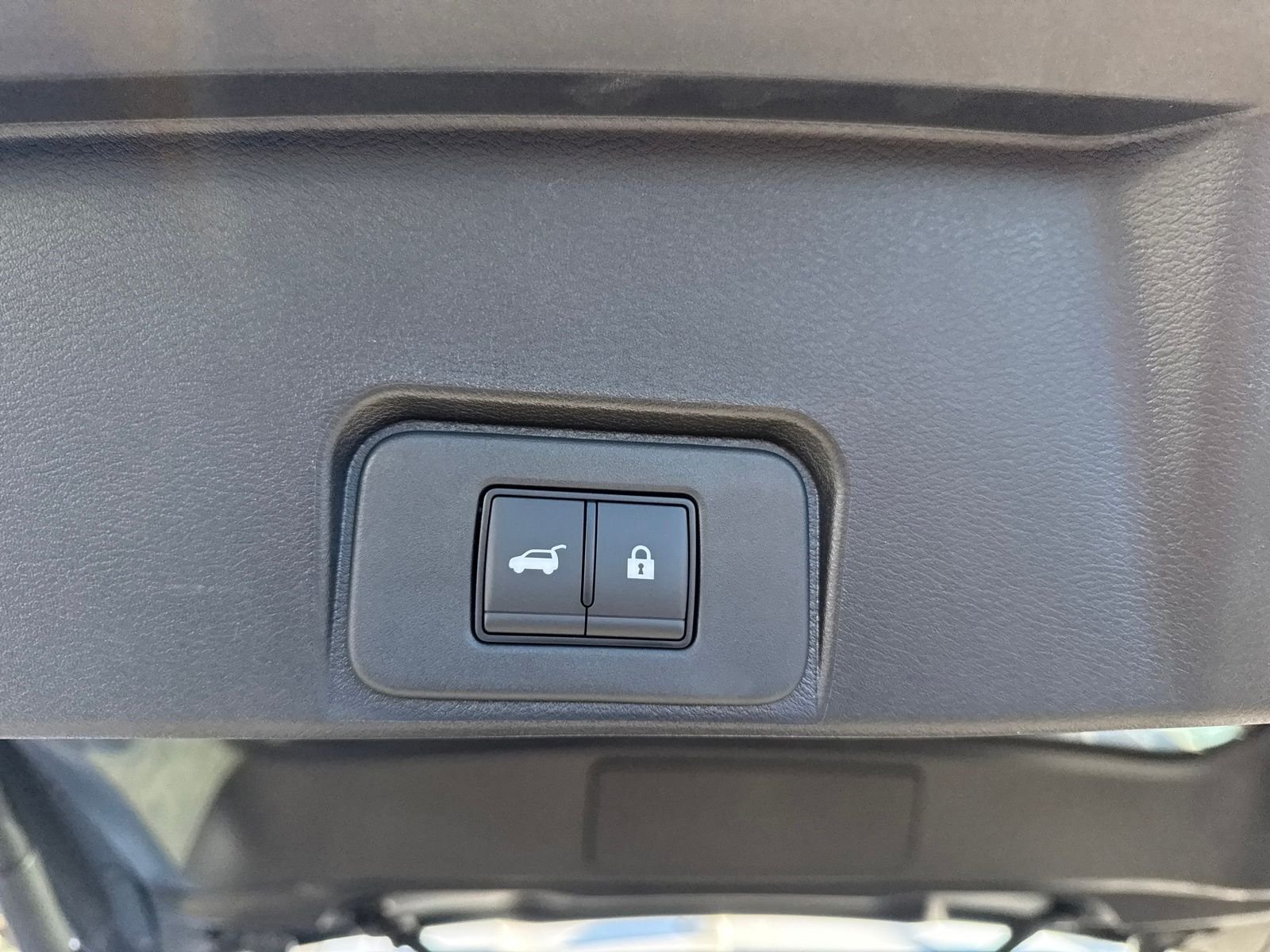 New 2026 Nissan Rogue SV 4D Sport Utility