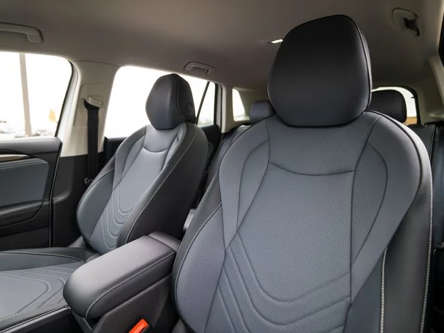 New 2026 White/off-white Volkswagen 2.0T SE image 13