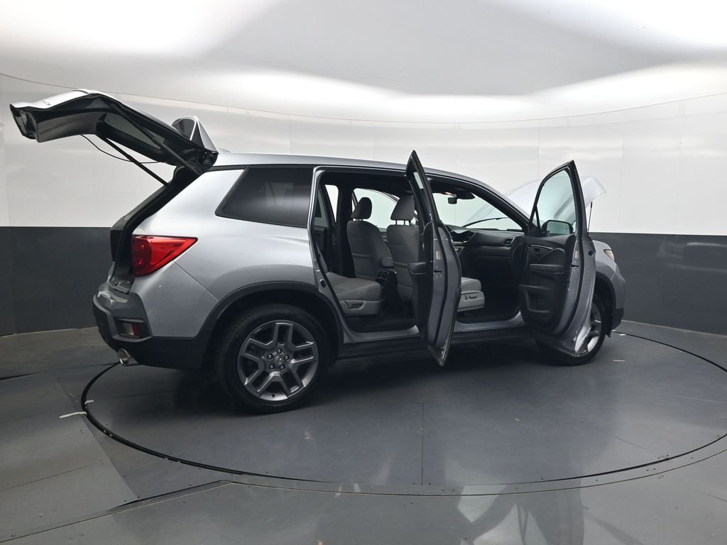 Used 2023  Honda EX-L image 39