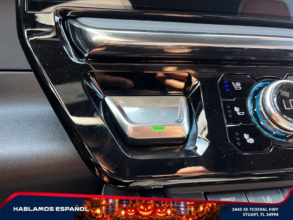 New 2026 Glacier White Tricoat GMC Denali Ultimate image 28