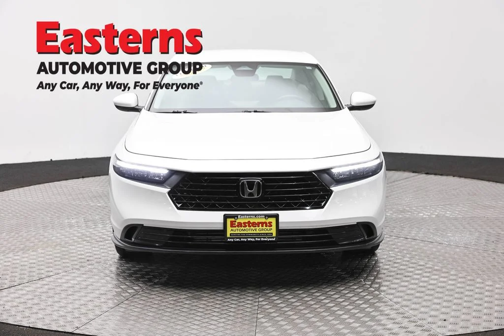 Used 2024 White Honda LX image 2