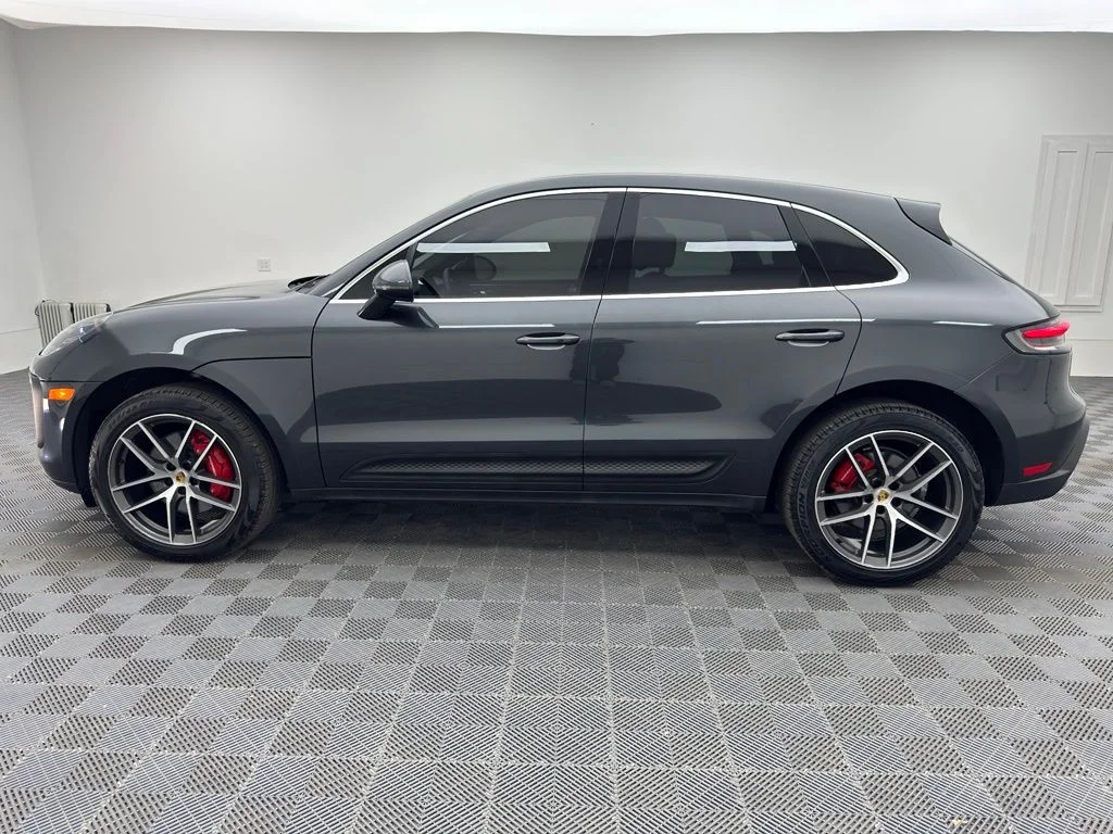 Used 2022 Volcano Grey Metallic Porsche S image 12