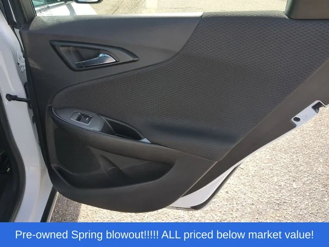 Used 2025 White Chevrolet LT image 40