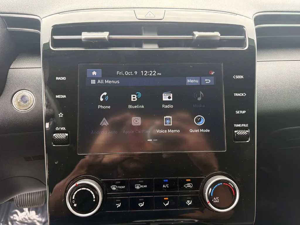 Used 2022 Black Hyundai SEL image 22