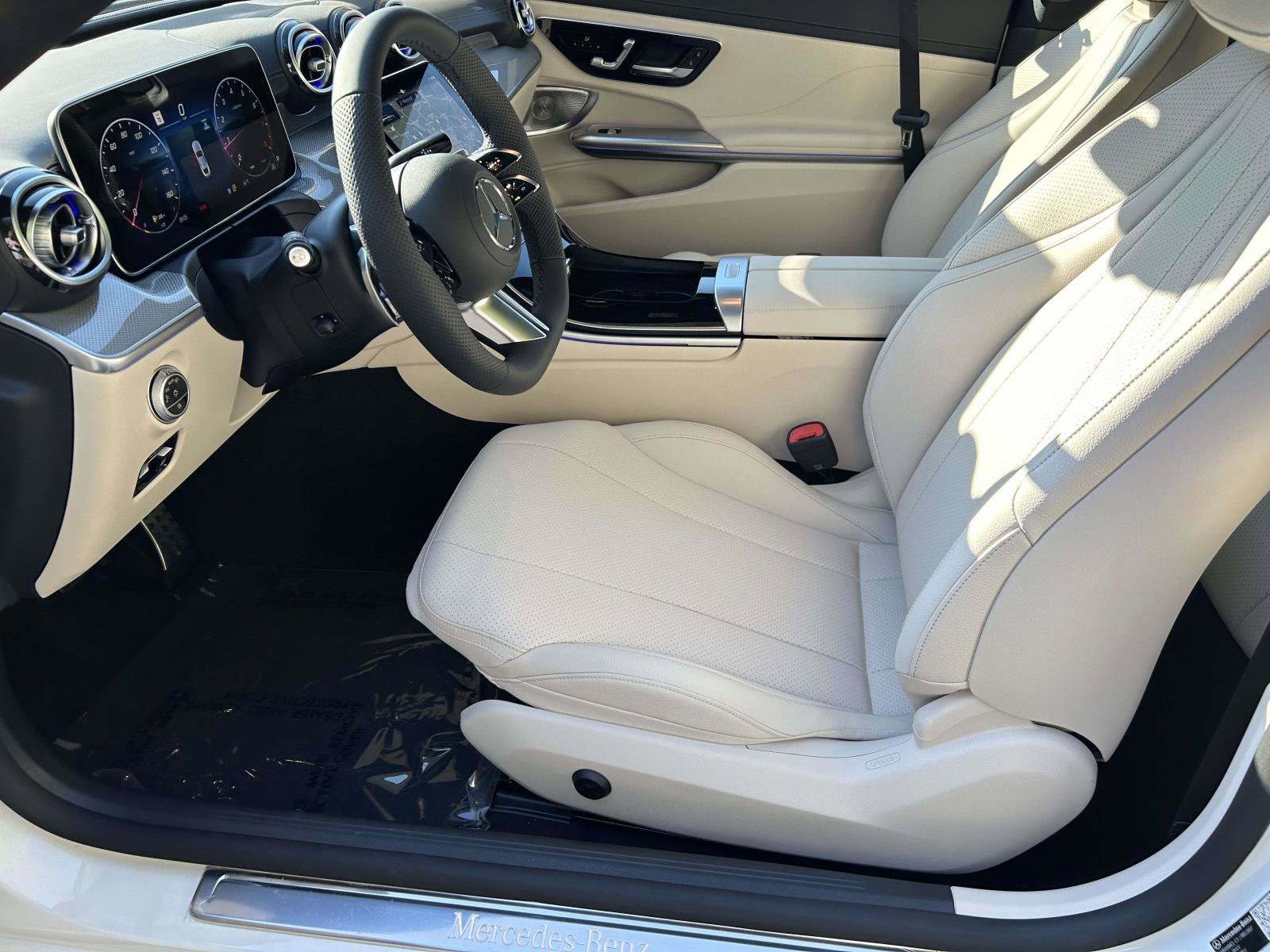 New 2027 Polar White Mercedes-Benz CLE 300 4MATIC® Coupe image 18