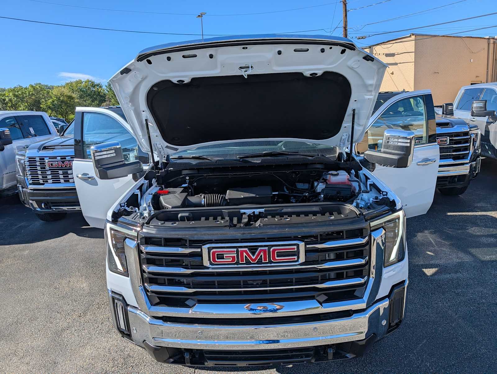 2026 GMC Sierra 2500HD SLT - Photo 11