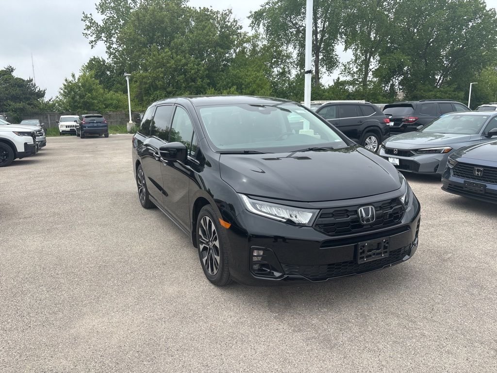 2025 Honda Odyssey Elite's photo