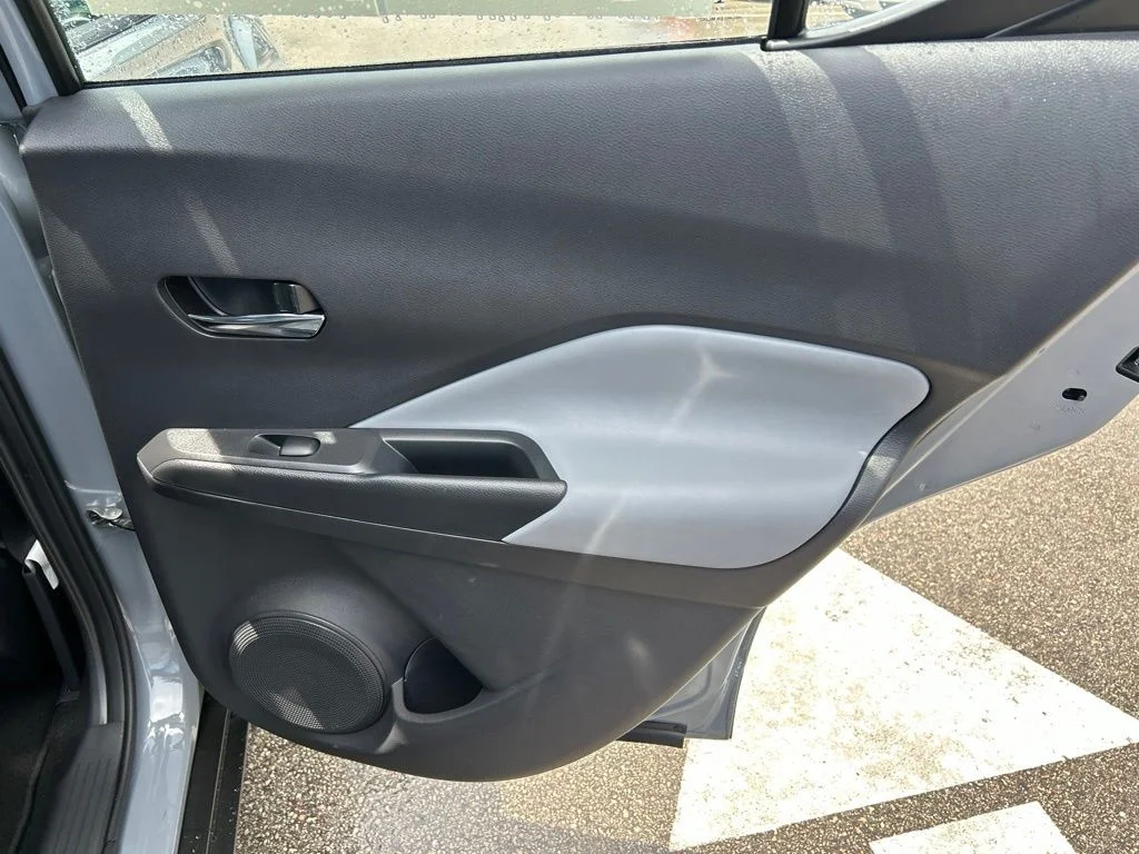 Used 2024 Boulder Gray Metallic Nissan SR image 44