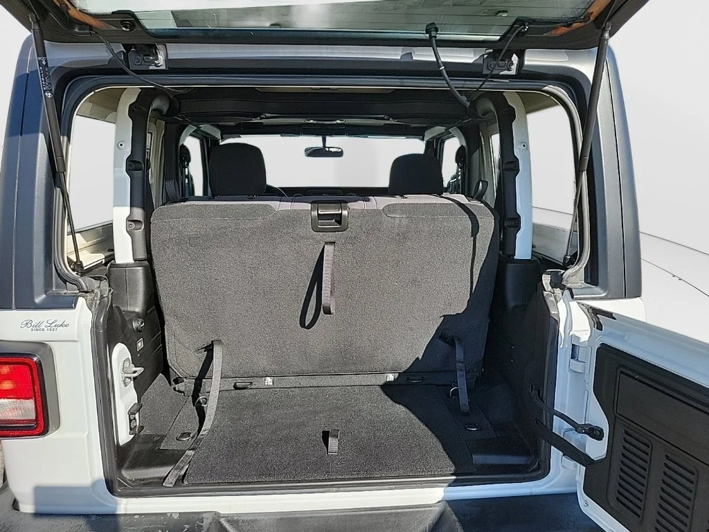 Used 2023 White Jeep Sport image 8