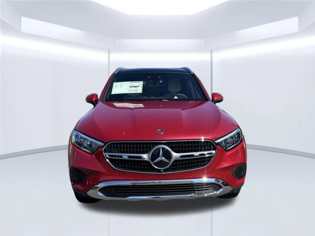 New 2027 MANUFAKTUR Patagonia Red Metallic Mercedes-Benz GLC 300 image 43