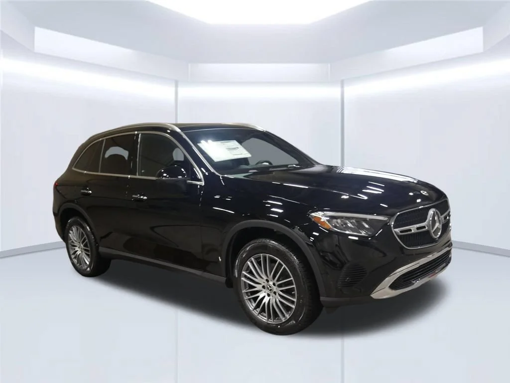 New 2026 Black Mercedes-Benz GLC 300 image 7